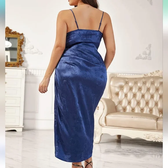 FLOERNS Spaghetti strap wrap cami dress - Picture 5 of 9